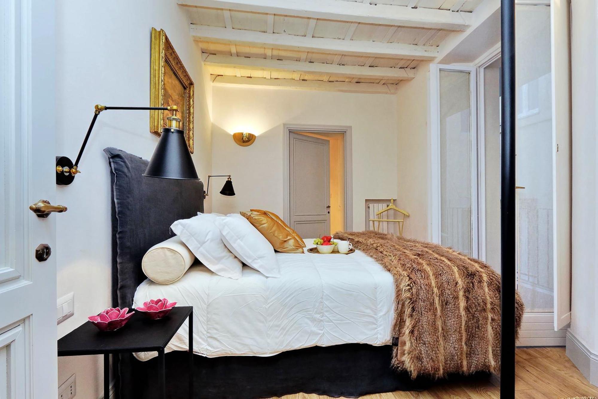 Luxury Charme Between Pantheon And Spanish Steps 로마 외부 사진